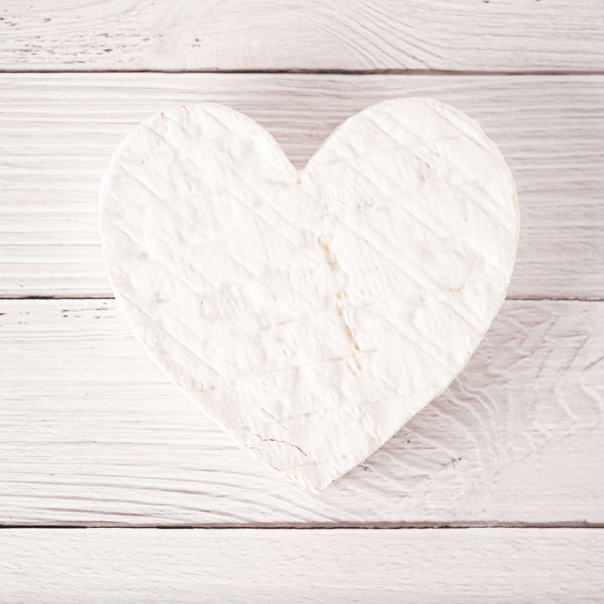 Cornish Brie Heart - cornishbrieheart - 0.600 - The Cornish Cheese Co