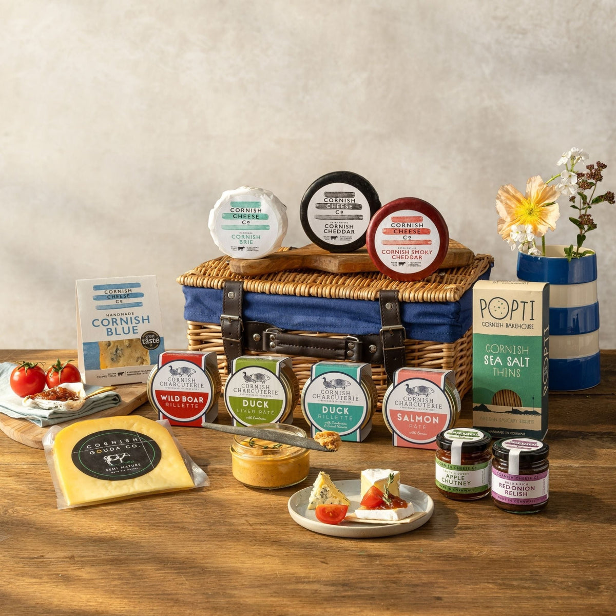 Charcuterie & Cornish Cheese Hamper - gift-charcuterie-and-cornish-cheese-hamper - Hamper - The Cornish Cheese Co