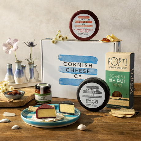 Cheddar Cheese Lover’s Gift Box - gift-cheddar-cheese - Gift Box - The Cornish Cheese Co
