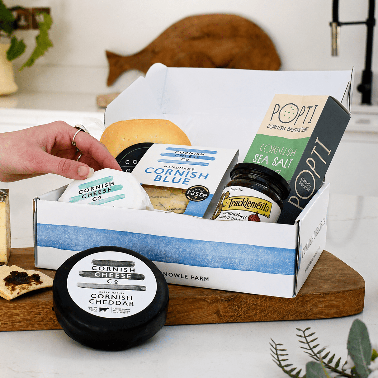Large Cornish Cheeseboard - gift-cheeseboard.large - The Cornish Cheese Co