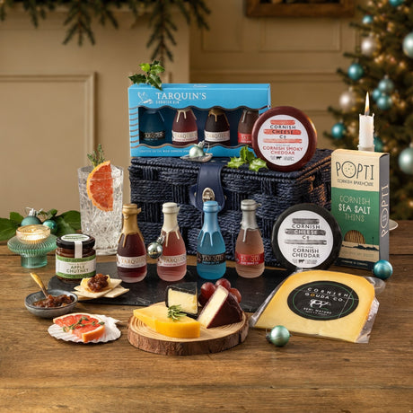 Tarquins Gin & Cornish Cheese Hamper - gift-tarquins-gin-and-cornish-cheese-hamper - Hamper - The Cornish Cheese Co