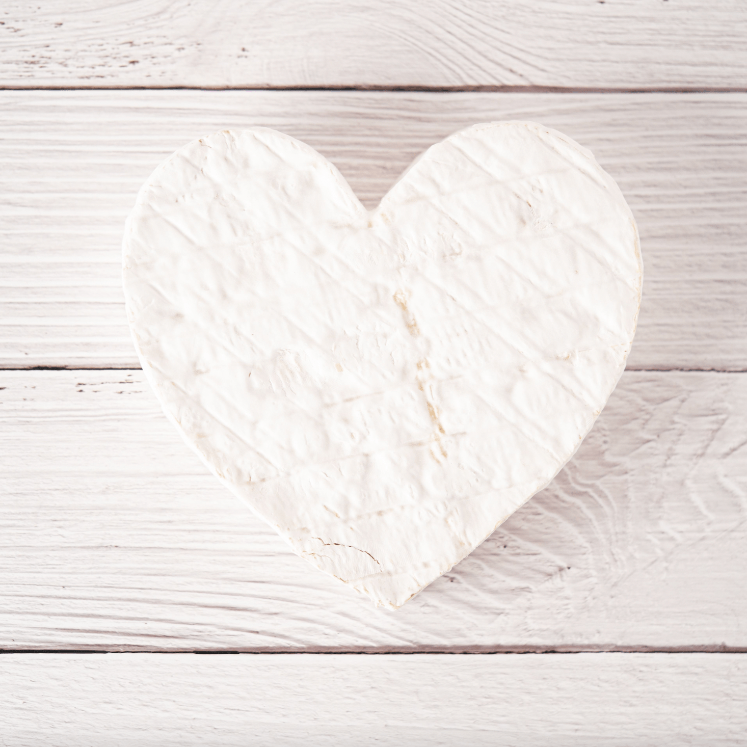 Cornish Brie Heart - cornishbrieheart - 0.600 - The Cornish Cheese Co